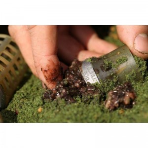 Кормушка GURU X-Change Distance Feeder Solid Large 40гр + 50гр