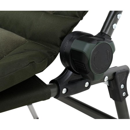 Кресло карповое CARP PRO Diamond c флисовой подушкой