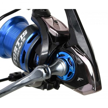 Катушка спиннинговая FLAGMAN Fortis 2500S 6+1ш.п.